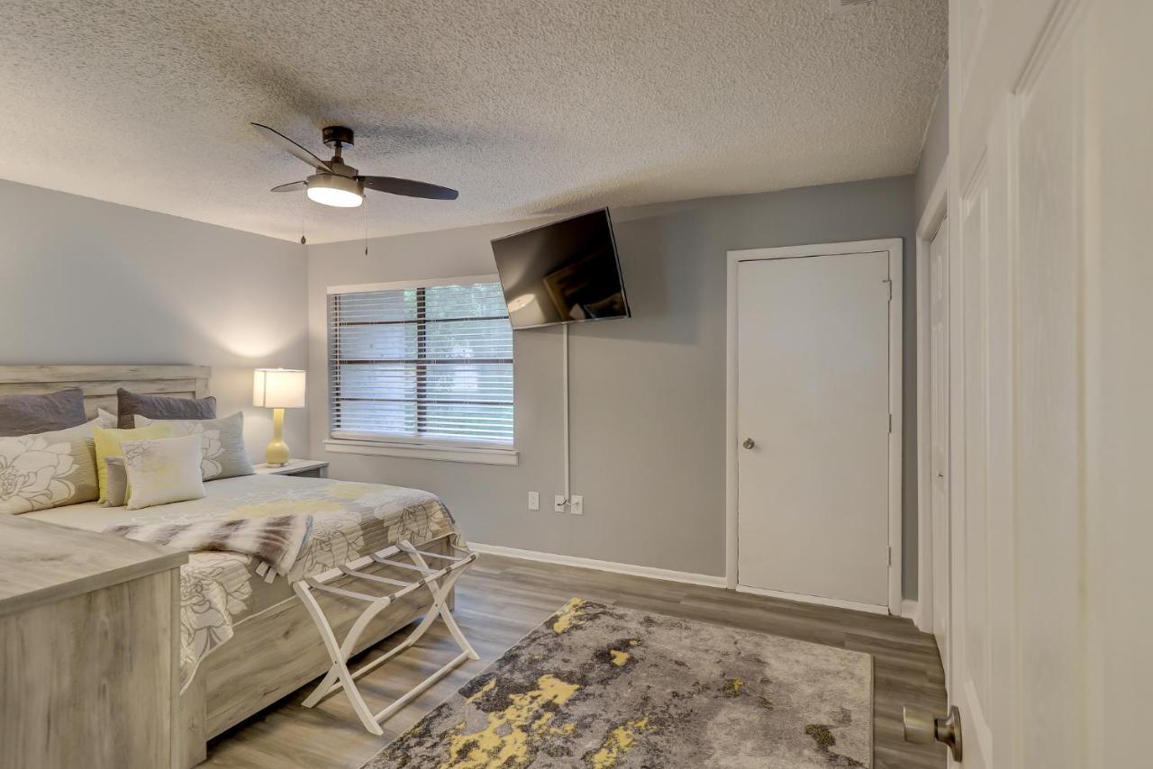 #111 Elaborate Condo Ideal Location 2Brm/2 Parking ヒルトンヘッドアイランド エクステリア 写真