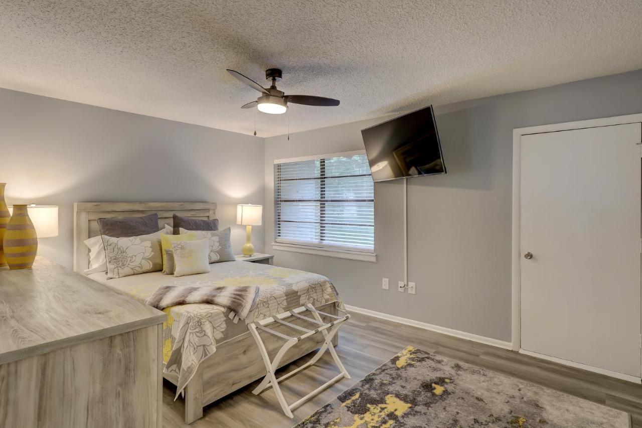#111 Elaborate Condo Ideal Location 2Brm/2 Parking ヒルトンヘッドアイランド エクステリア 写真