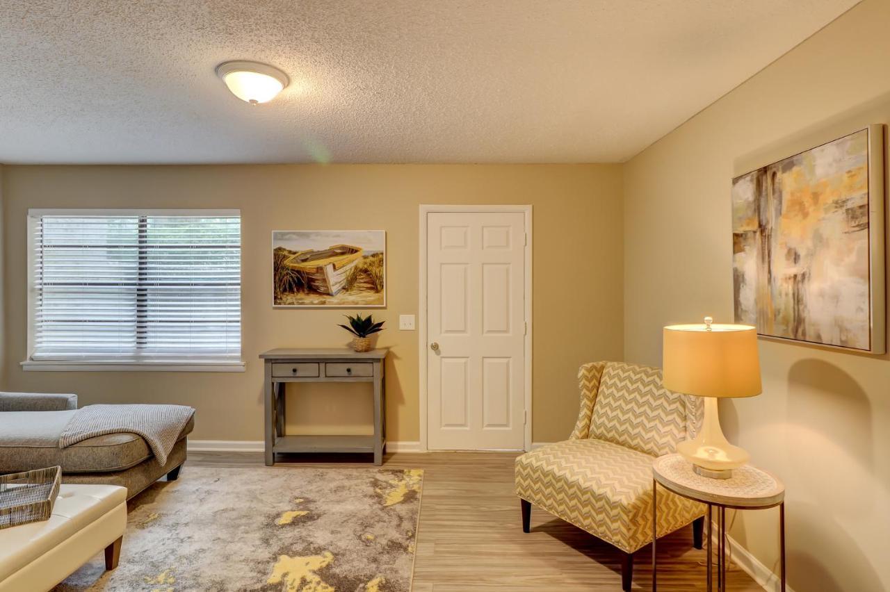 #111 Elaborate Condo Ideal Location 2Brm/2 Parking ヒルトンヘッドアイランド エクステリア 写真