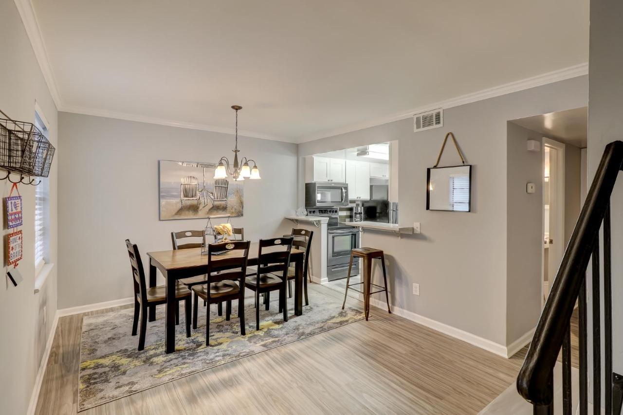 #111 Elaborate Condo Ideal Location 2Brm/2 Parking ヒルトンヘッドアイランド エクステリア 写真
