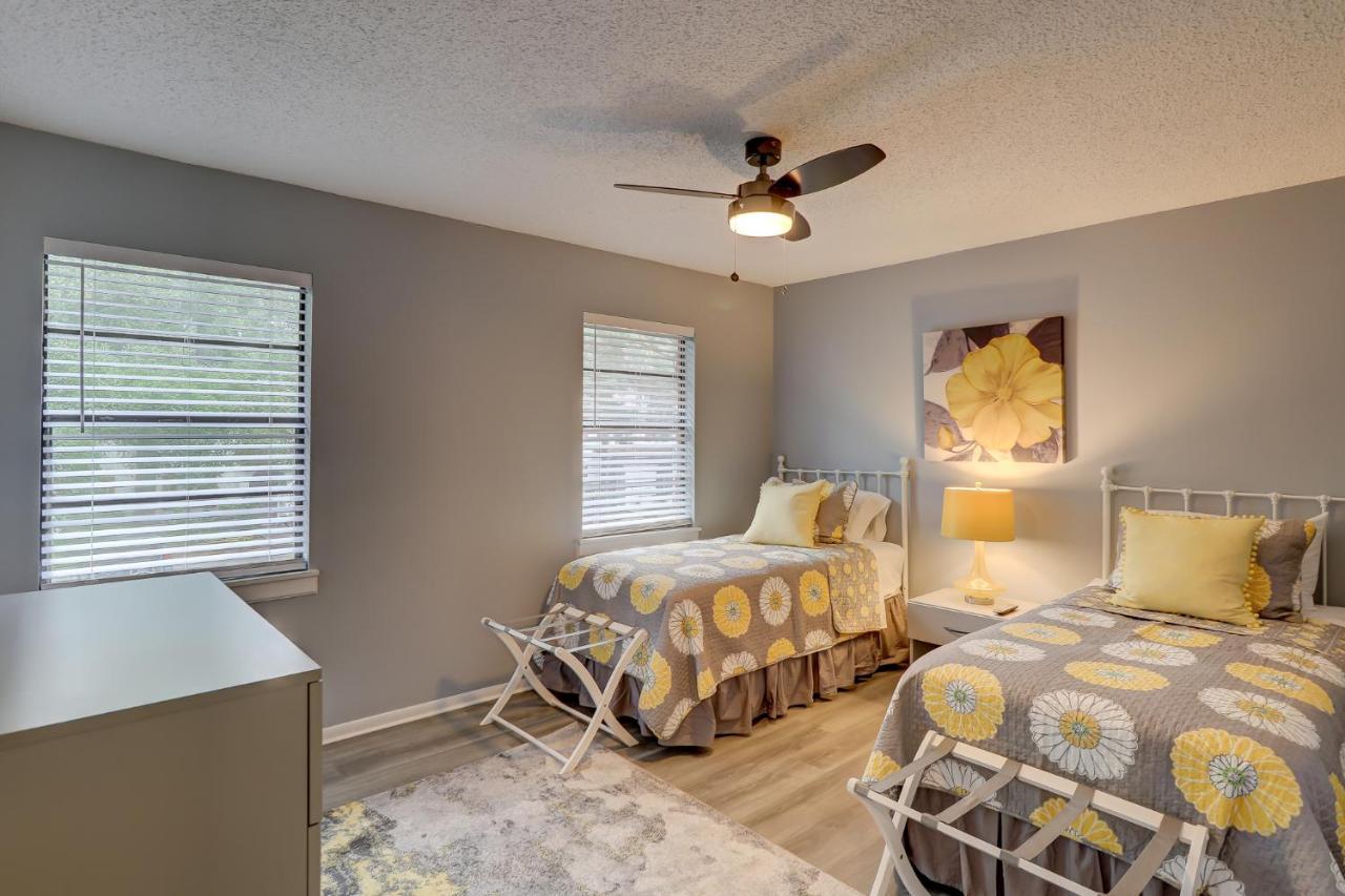 #111 Elaborate Condo Ideal Location 2Brm/2 Parking ヒルトンヘッドアイランド エクステリア 写真