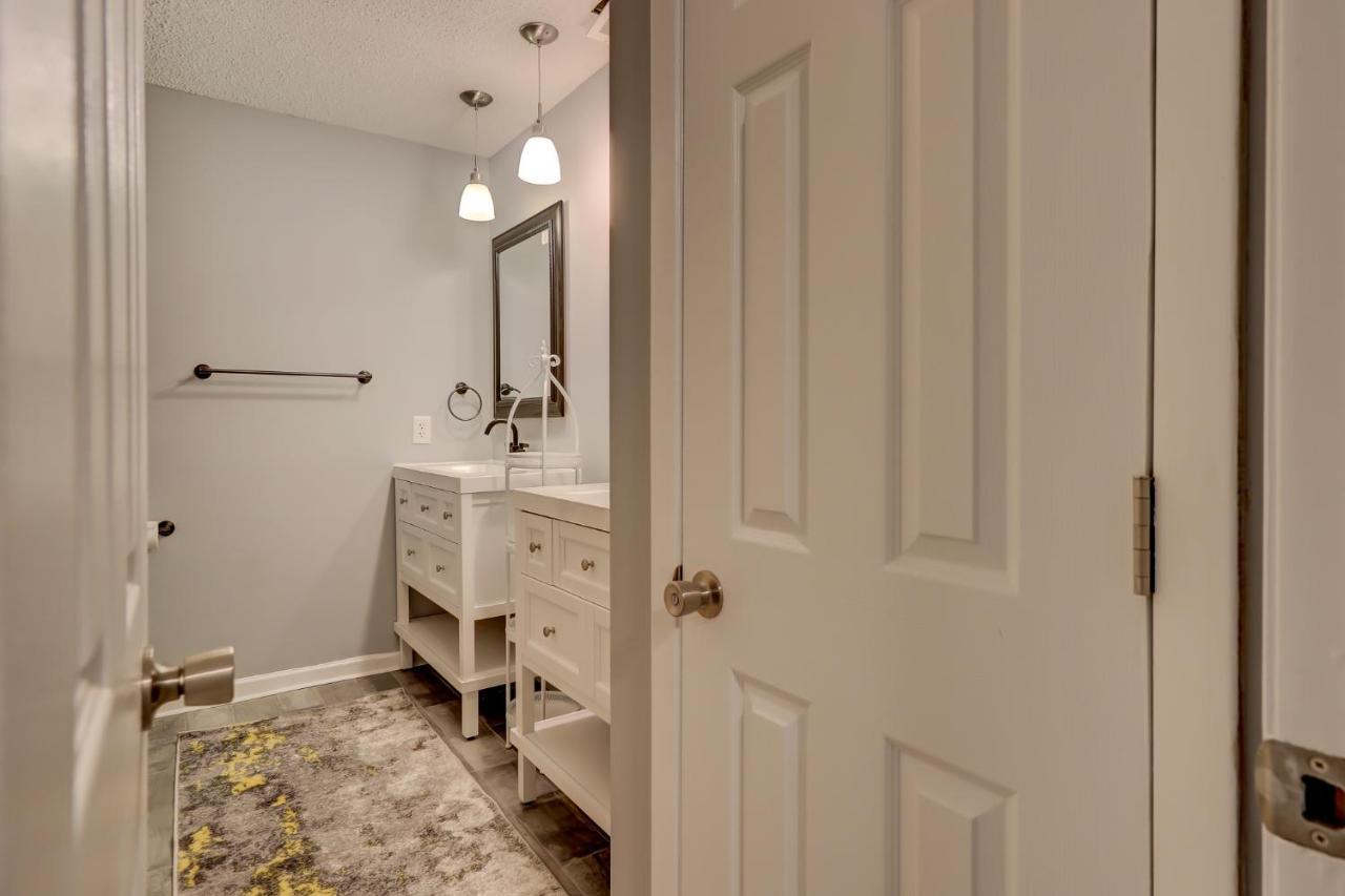 #111 Elaborate Condo Ideal Location 2Brm/2 Parking ヒルトンヘッドアイランド エクステリア 写真