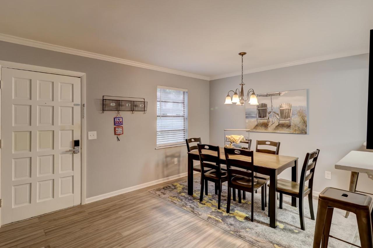 #111 Elaborate Condo Ideal Location 2Brm/2 Parking ヒルトンヘッドアイランド エクステリア 写真